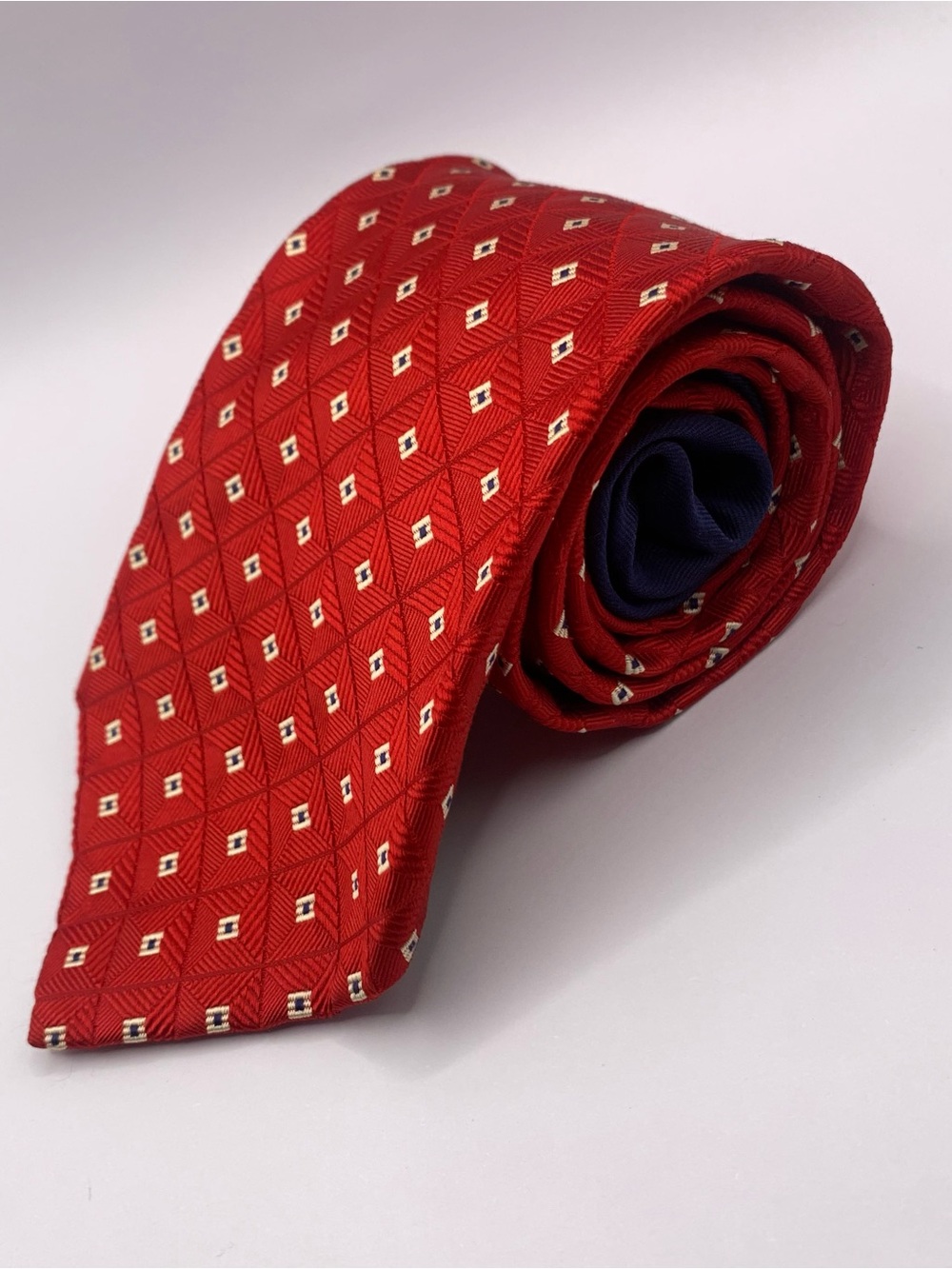 Tommy Hilfiger Red Silk Tie with Cream Geometric Motif and Navy Tip